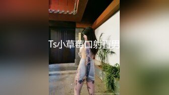   身材不错的少妇给小哥吃了鸡巴舔蛋蛋好骚，让小哥站着揉奶子玩逼，抗腿爆草抽插，激情上位，淫声荡语不断