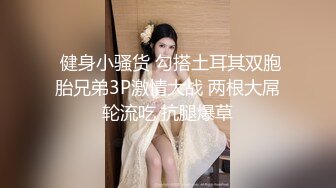 破解网络摄像头监控偷拍学生放假住在教室打地铺的夫妻午睡骚媳妇骑在老公身上慢摇