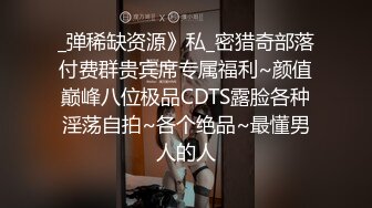 小哥工地健身玩弄大屁股骚奶子少妇，后入爆草揉着骚奶子无套抽插，直接内射让骚逼舔鸡巴，撅着屁股抠她菊花