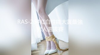 【瘦子探花梦幻馆】老相好良家眼镜妹，激情不断再干一炮，跪地上淫荡舔屌，沙发上猛操不尽兴继续