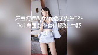 最近超火的推特露出女神反差婊【理万姬】剧情露出配文字，超赞