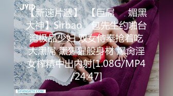  大奶子小少妇全程露脸跟大哥激情啪啪，听狼友指挥交大鸡巴主动上位激情抽插